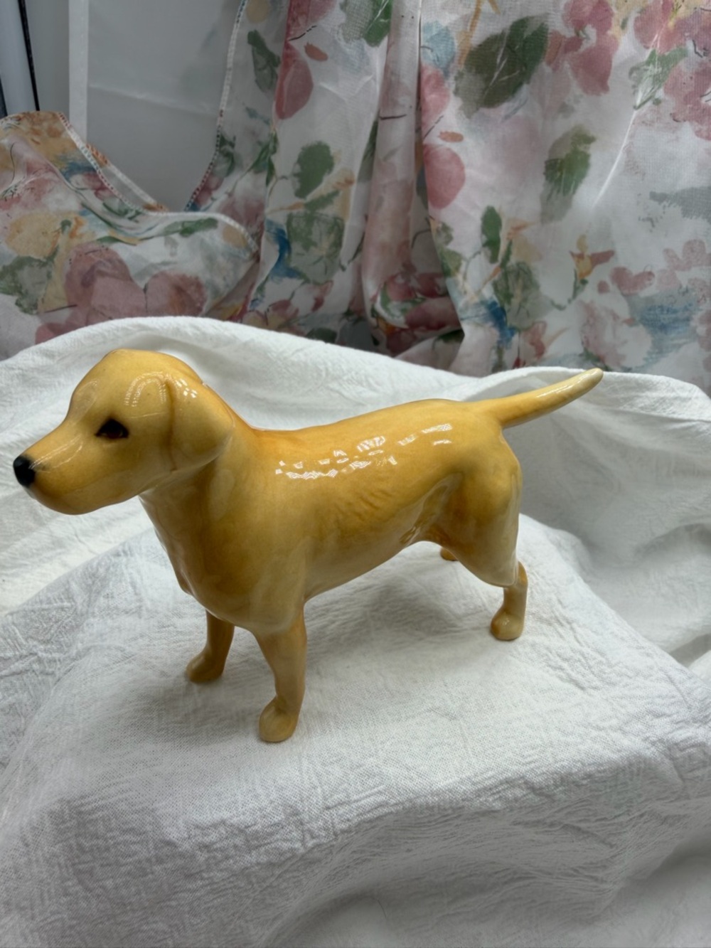 Vintage Beswick Golden Lab figurine